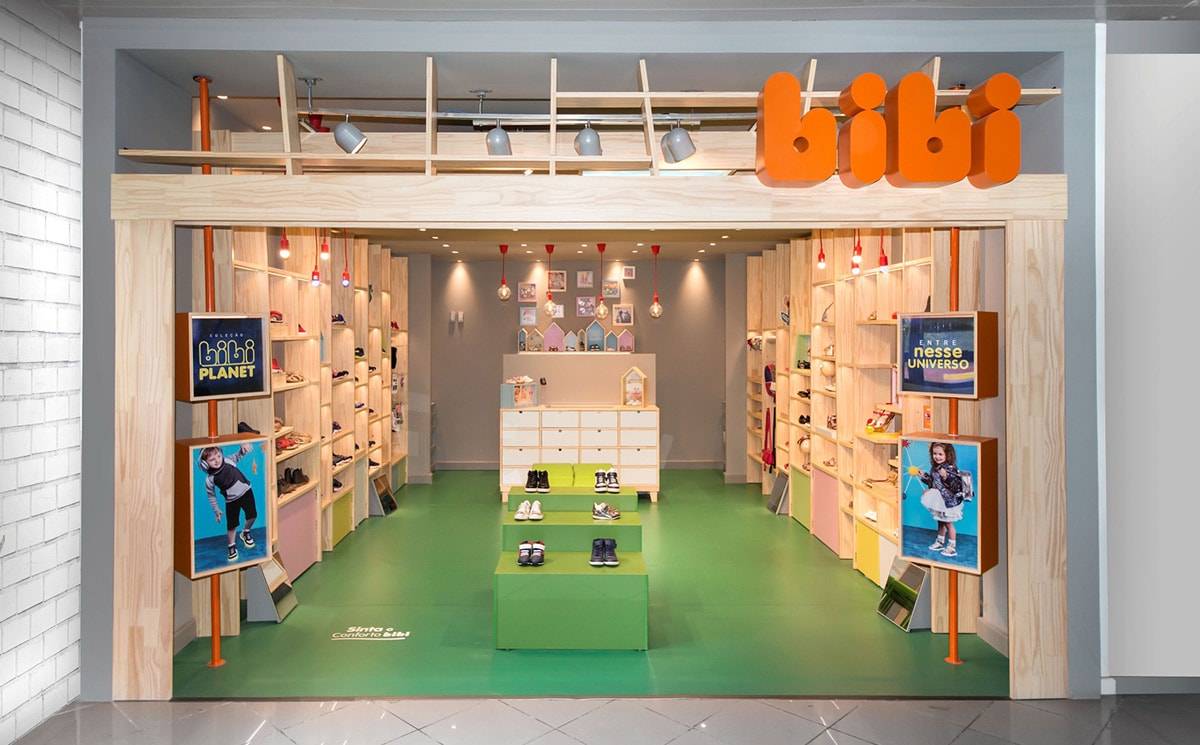 pé pequeno calçados